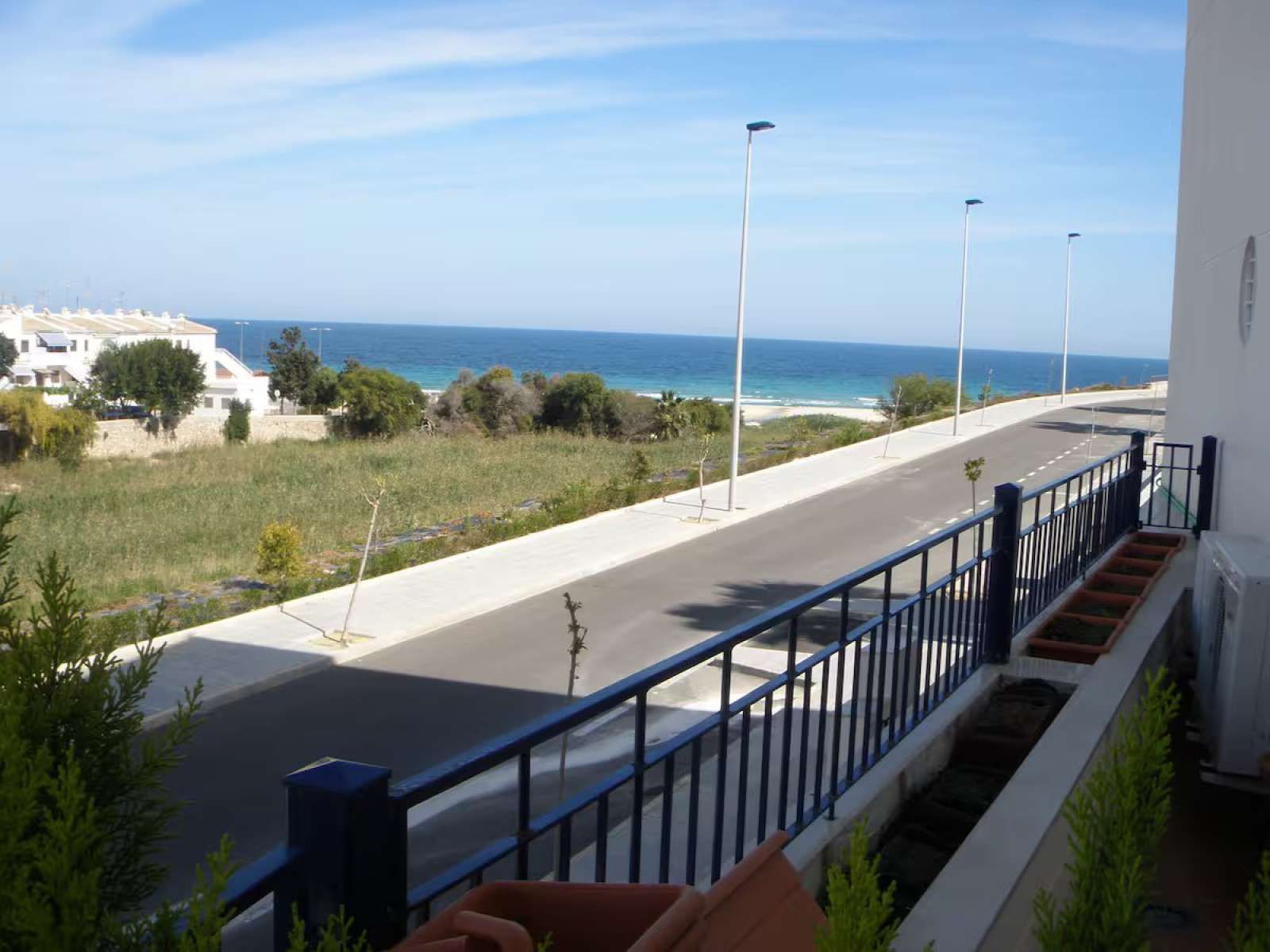 Außenansicht von Wohnungen zur untervermieten in Pilar de la Horadada mit Klimaanlage, Terrasse und Möbliert