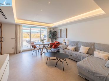 Piso con ascensor en venta en Calle ABEN HUMEYA 7