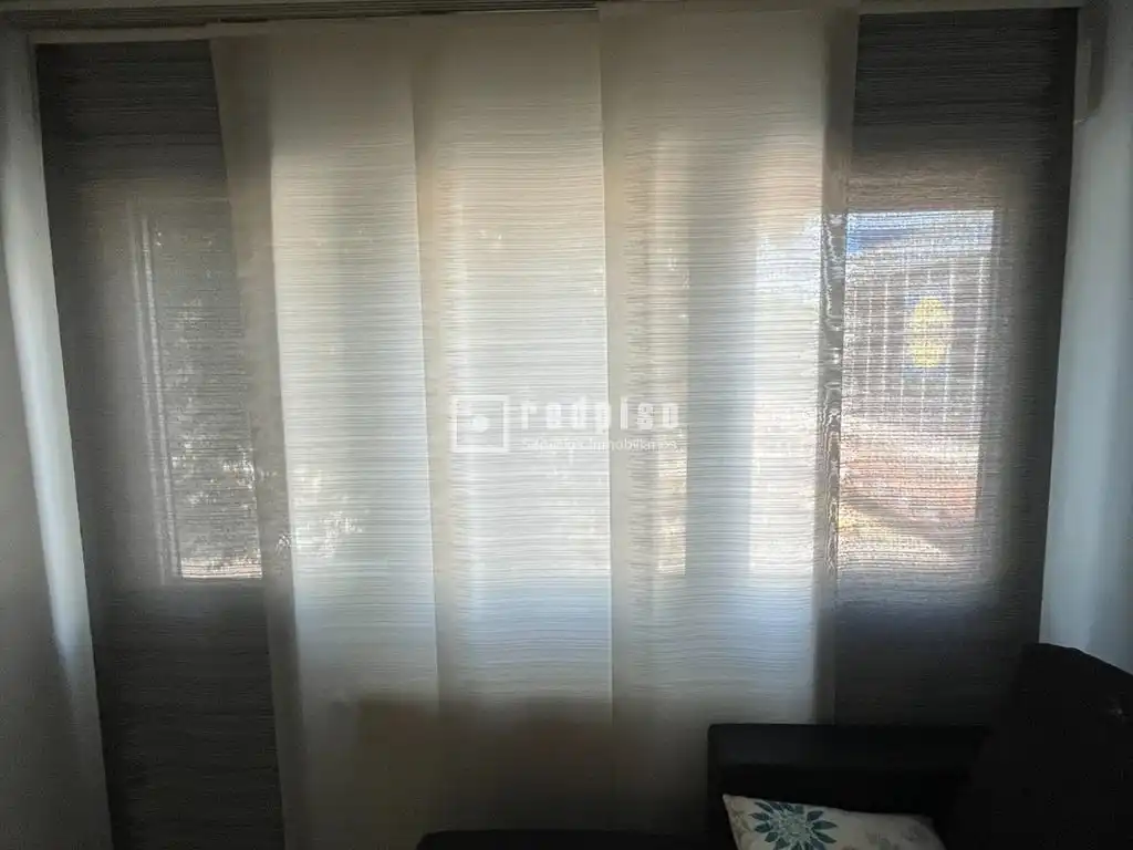 Habitación de Piso en venta en Madrid con Calefacción