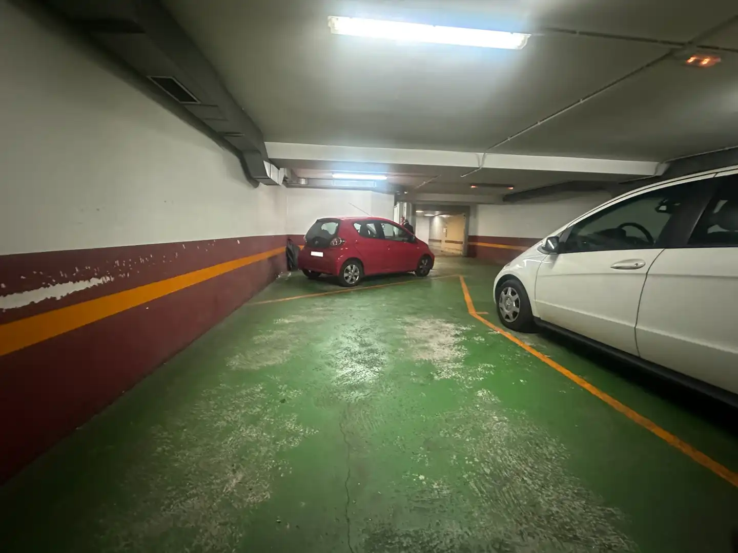 Aparcament amb ascensor en venda a Rúa de Gómez Ulla, imagen 5