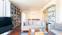Living room of Flat to rent in  Barcelona Capital  with Air Conditioner, Heating and Furnished