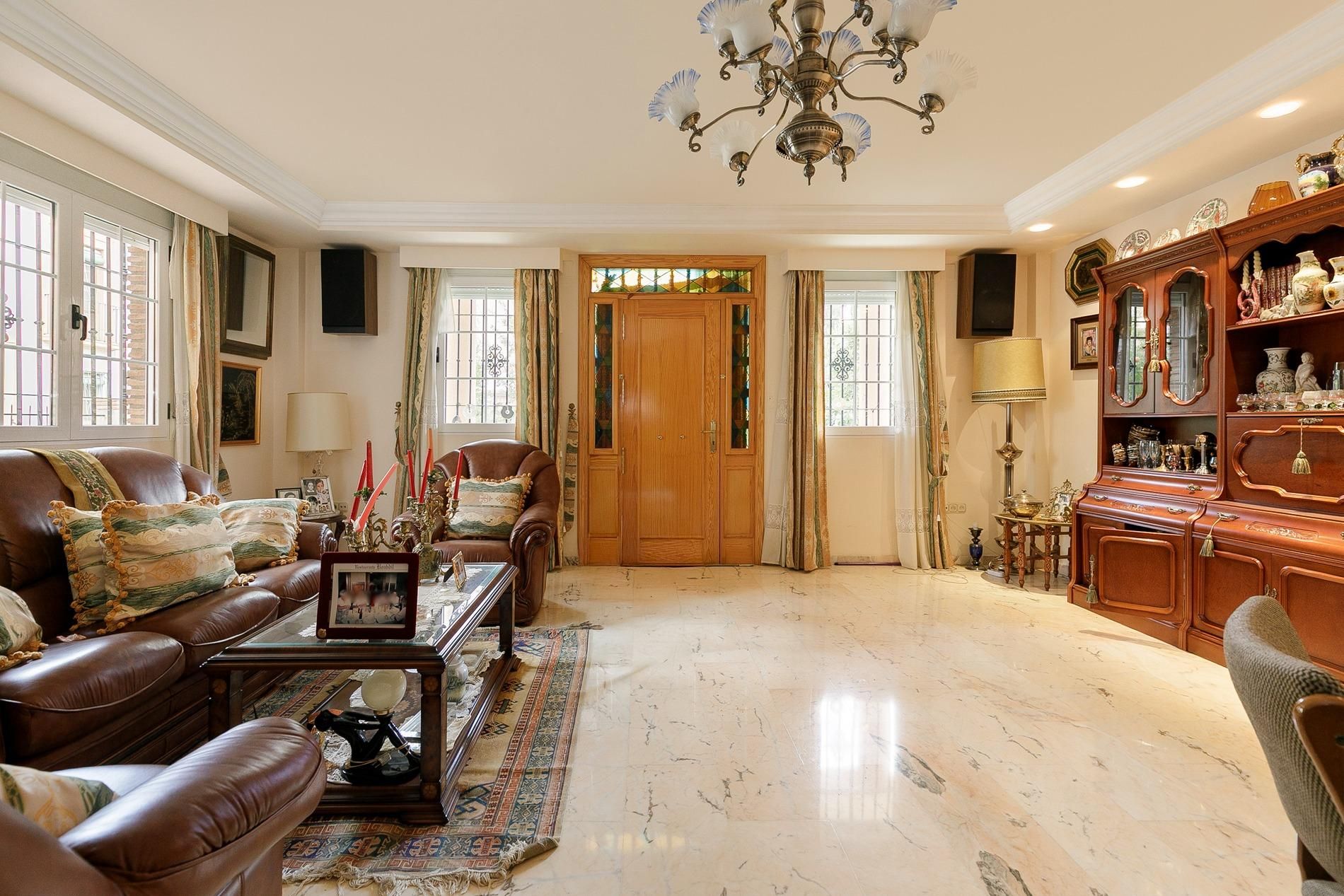 Casa o chalet en venta en  Granada Capital con Calefacción, Jardín privado y Terraza