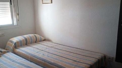 Foto 4 de Casa adosada de alquiler en Calle Ostra, La Barrosa, Chiclana de la Frontera