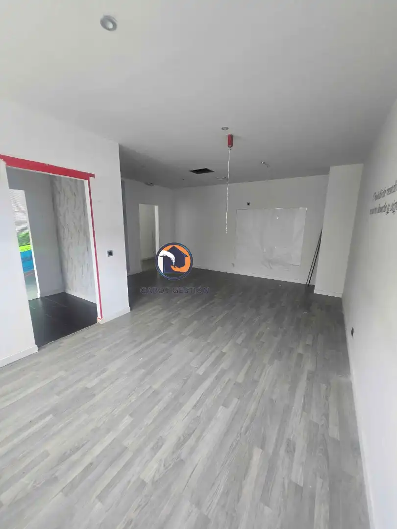 Local en venda en Alcorcón amb Aire condicionat, Calefacció i Parquet