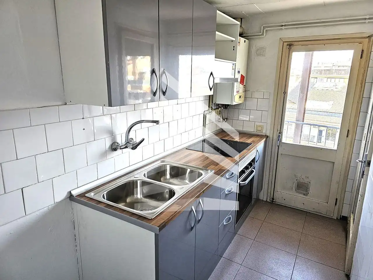 Kitchen of Flat for sale in Manresa  with Storage room and Balcony