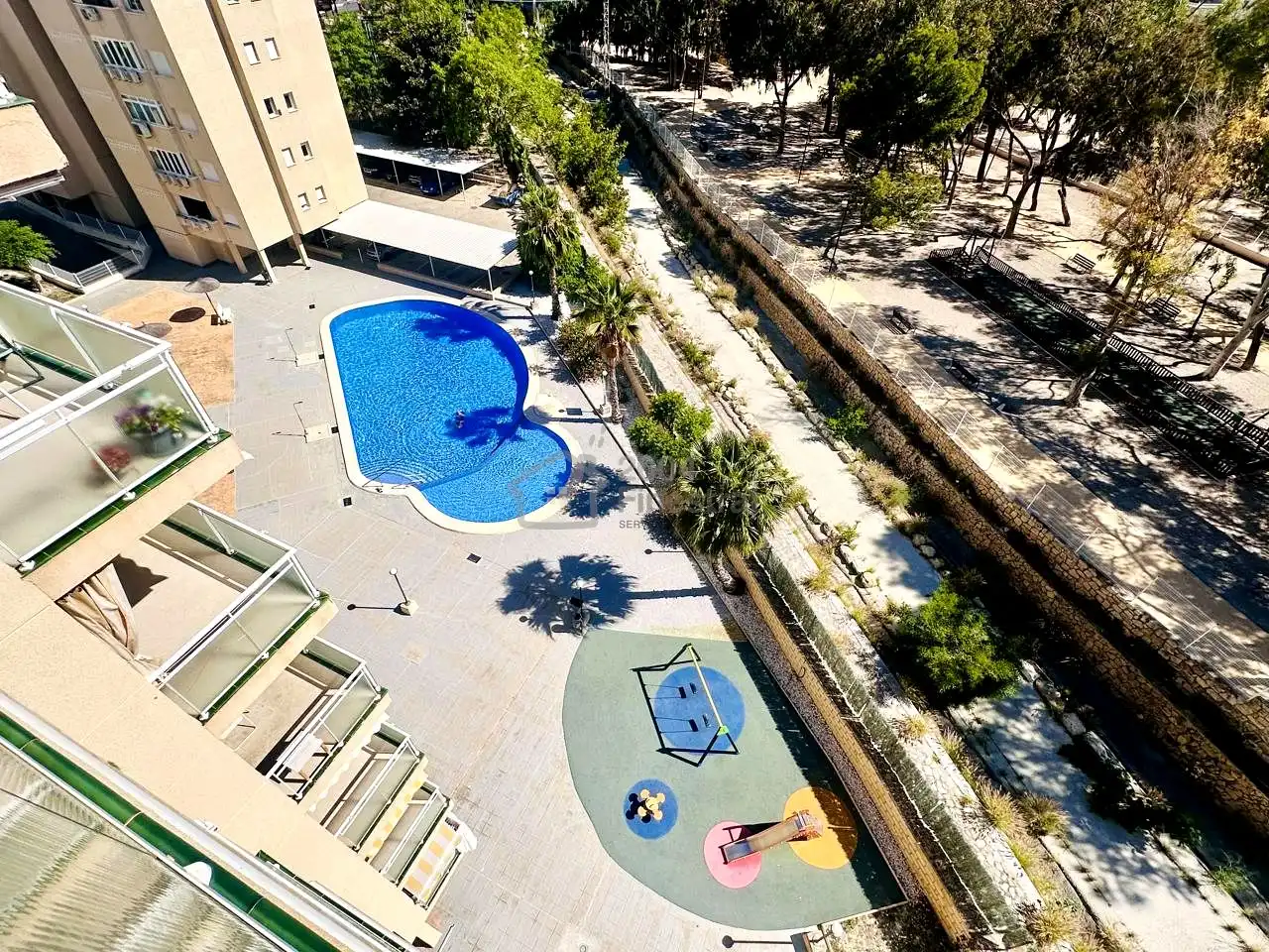 Piscina de Pis en venda en Benidorm amb Terrassa, Moblat i Piscina comunitària
