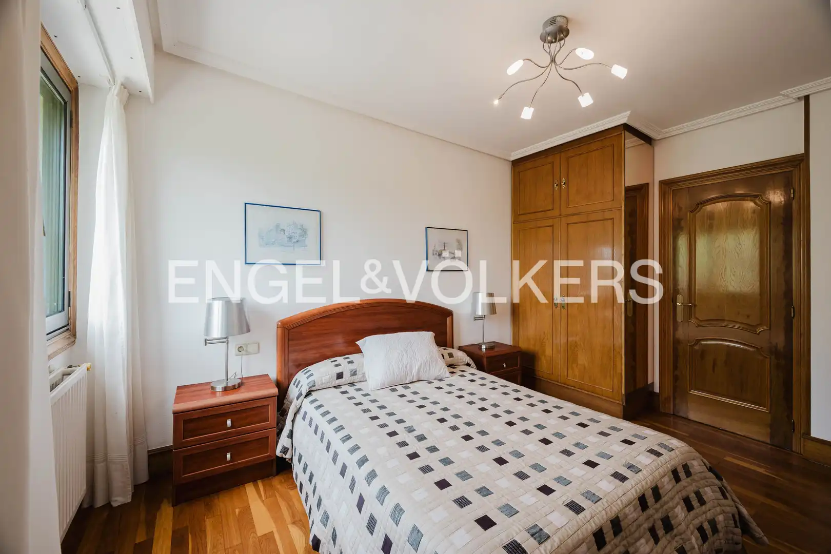 Bedroom of Houses for sale in Donostia - San Sebastián   with Air Conditioner, Heating and Private garden