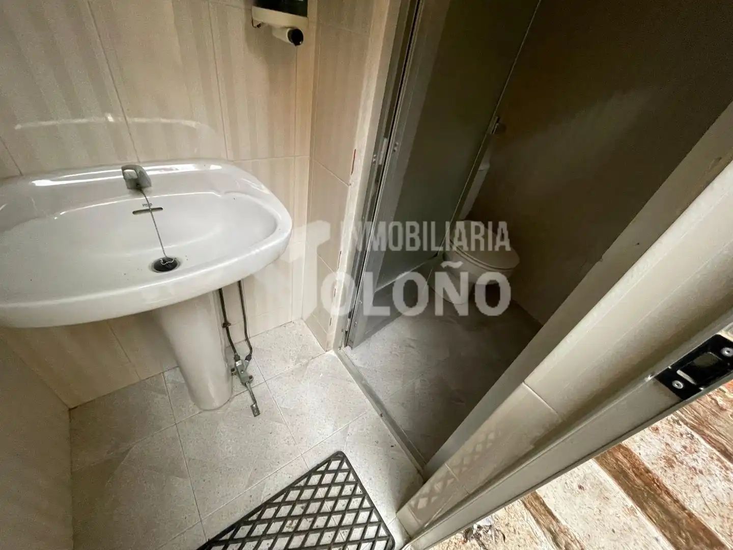 Locale commerciale in vendita a Calle Lucrecia Arana, imagen 2
