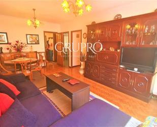 Living room of Flat for sale in Baiona  with Heating, Parquet flooring and Storage room