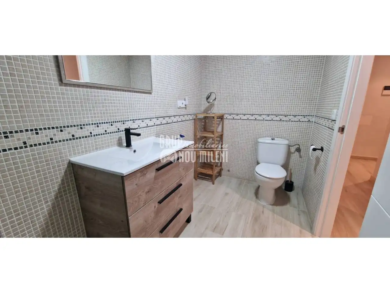 Baño de Apartamento de alquiler en Catarroja con Aire acondicionado y Calefacción