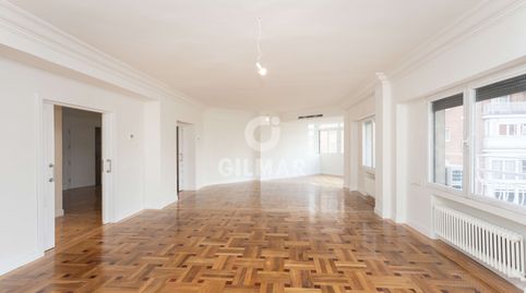 Photo 3 of Flat for sale in Cuatro Caminos - Azca, Madrid Capital