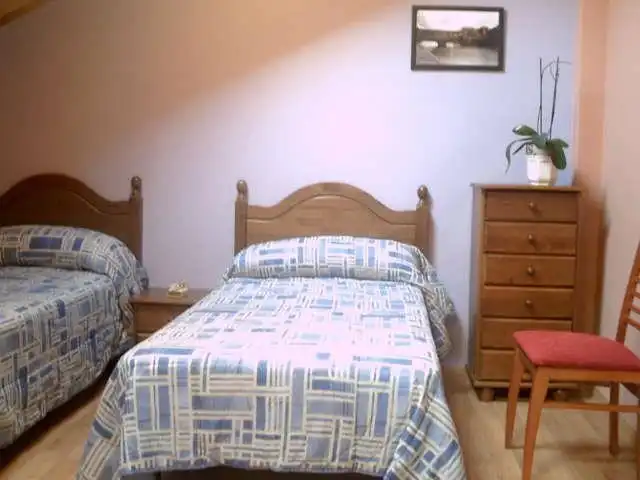 Habitación de Dúplex en venta en Cuzcurrita de Río Tirón con Calefacción, Trastero y Amueblado