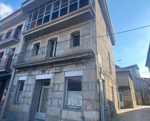 Exterior view of Building for sale in Leiro