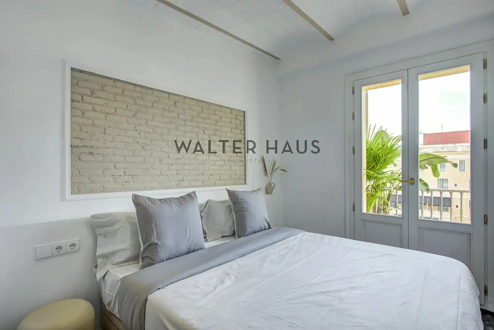 Habitación de Piso en venta en Barcelona con Terraza, Amueblado y Horno
