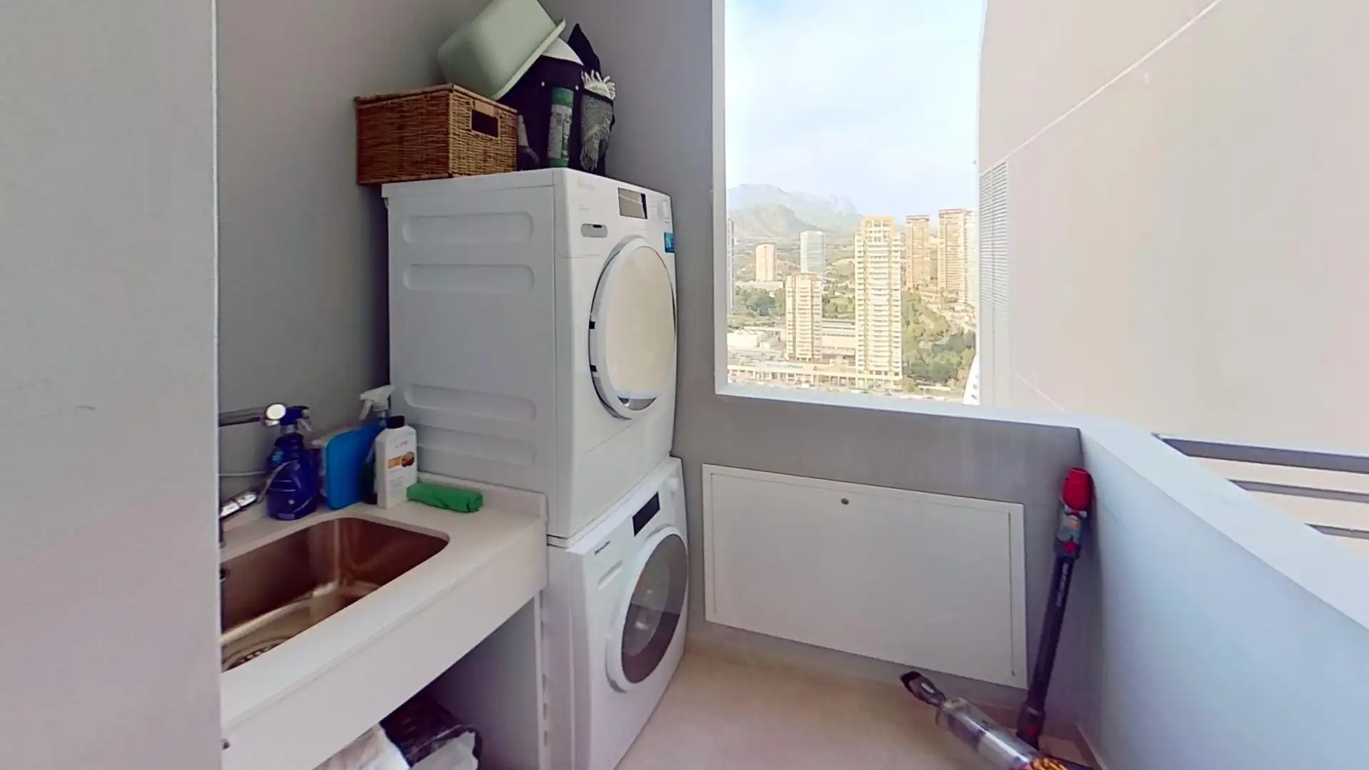 Habitación de Ático en venta en Benidorm con Aire acondicionado, Calefacción y Terraza