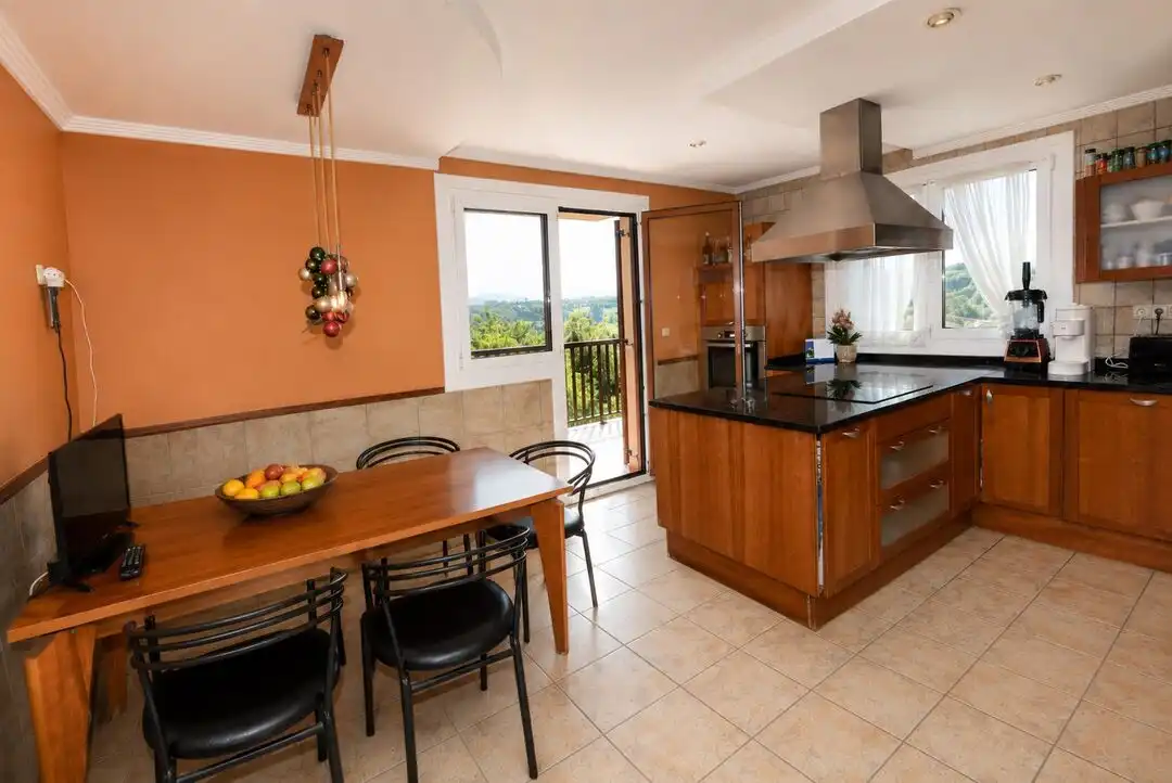 Cocina de Casa o chalet en venta en Donostia - San Sebastián  con Calefacción