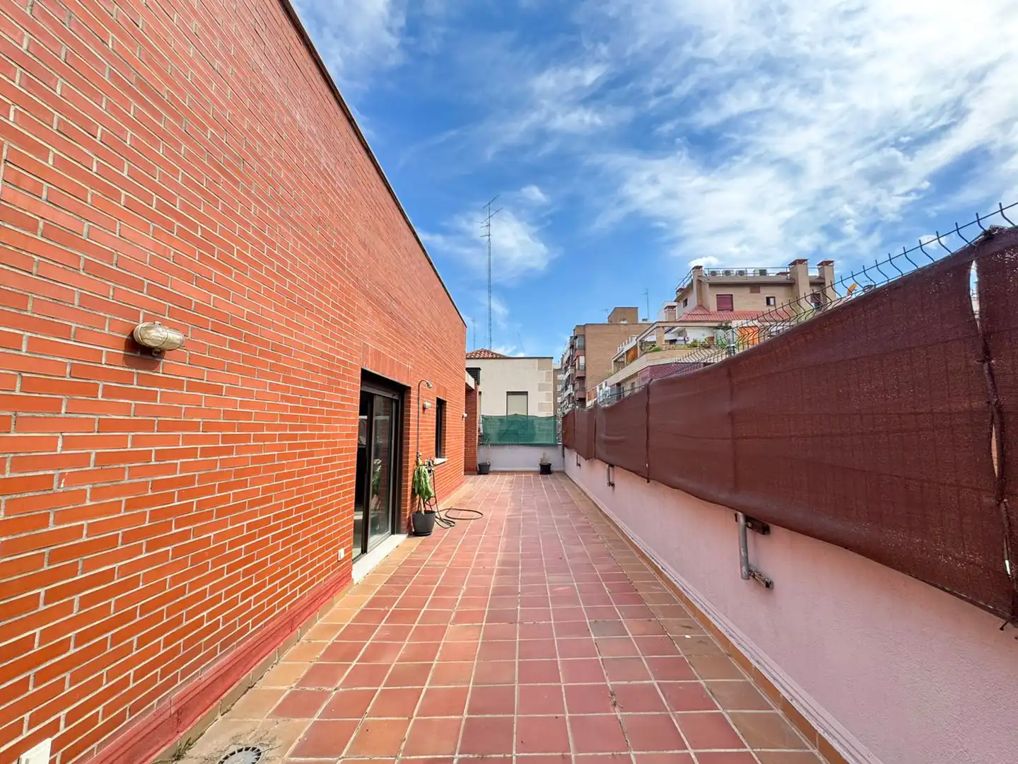 Terraza de Ático en venta en Madrid con Terraza, Horno y Lavadora