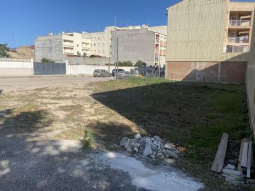 Terrenos y solares en venta en calle Major 177