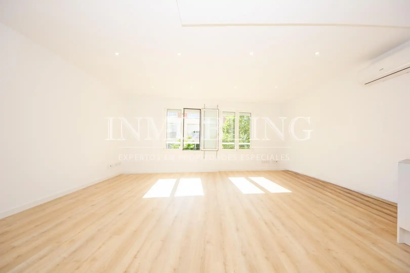 Sala de estar de Piso de alquiler en Mataró con Aire acondicionado y Parquet