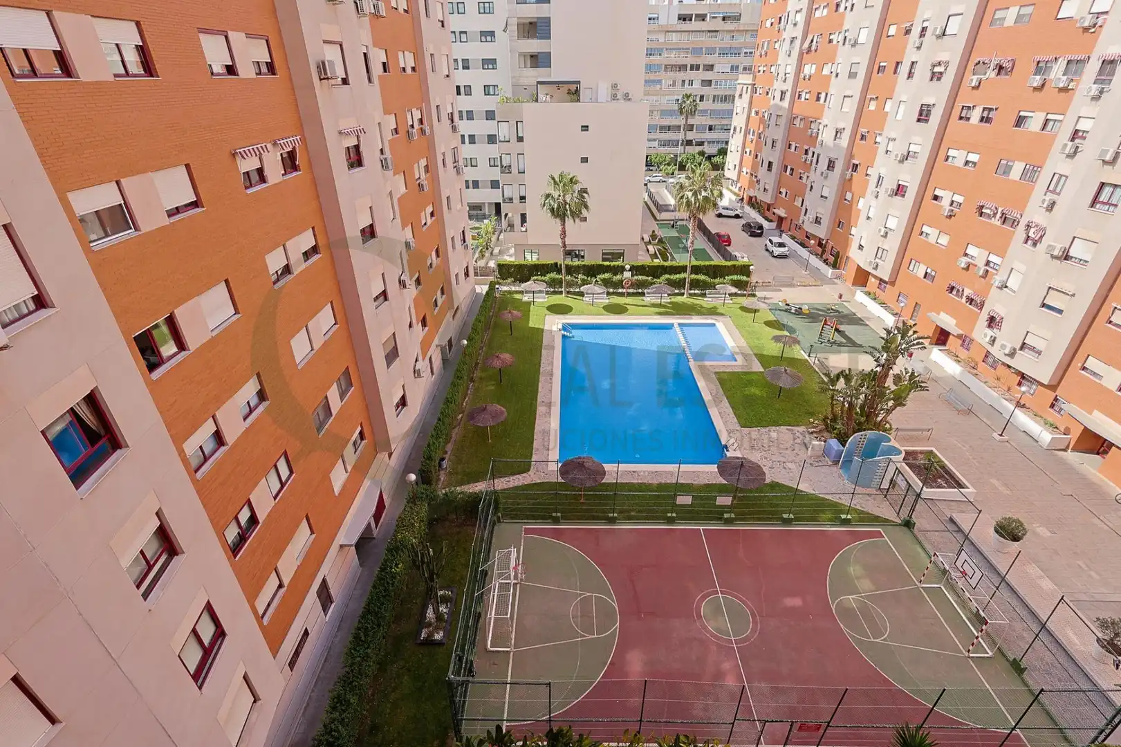 Piscina de Piso en venta en Alicante / Alacant con Aire acondicionado, Calefacción y Terraza