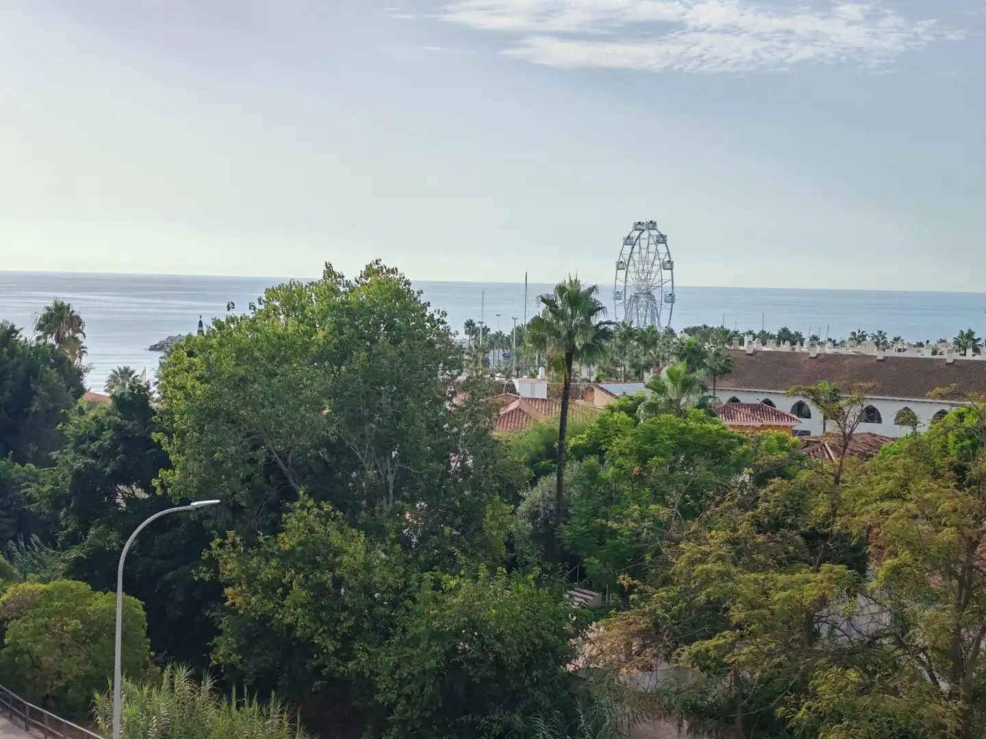 Vista exterior de Dúplex en venda en La Carihuela - Los Nidos