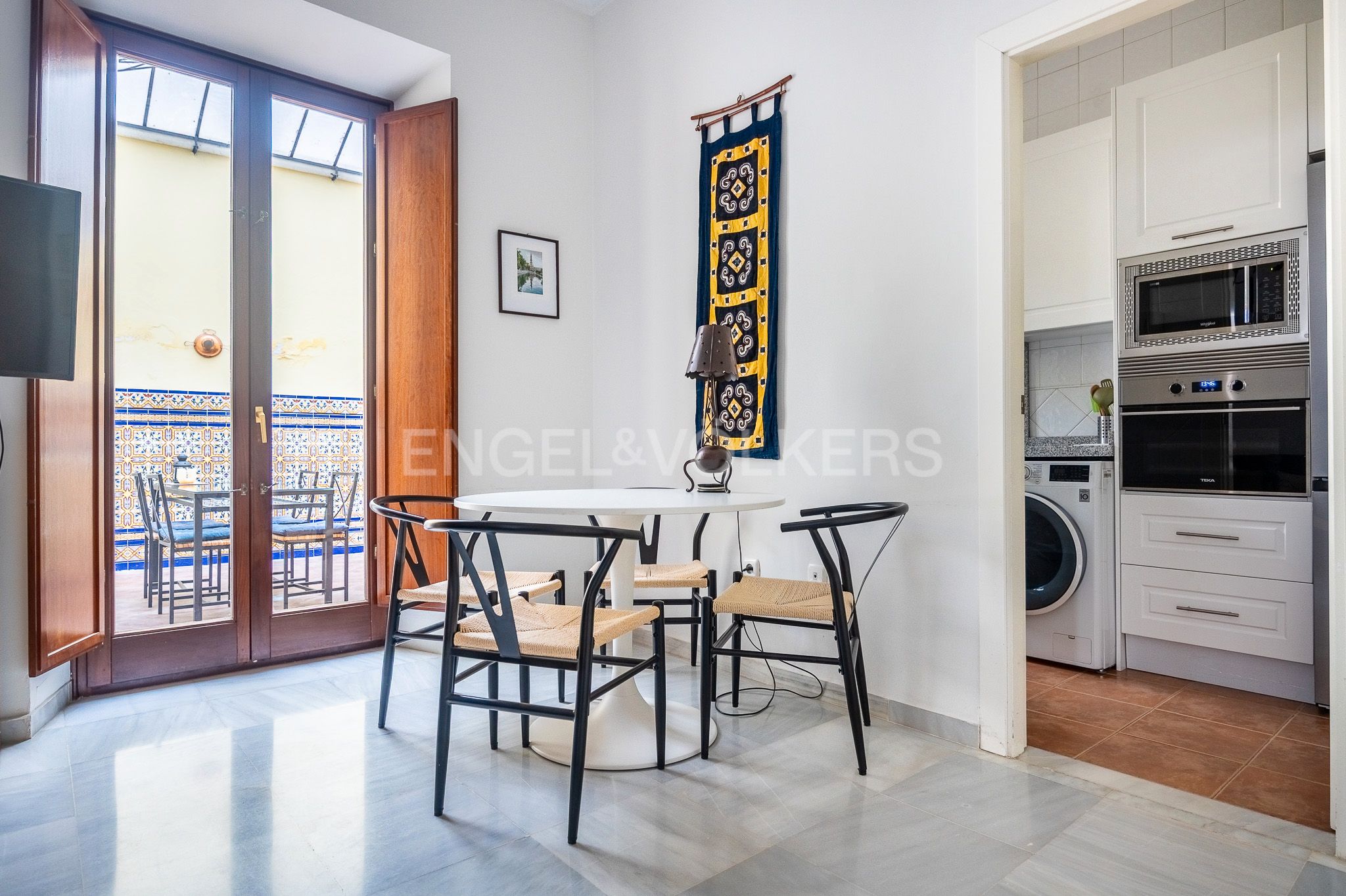 Menjador de Apartament de lloguer en  Sevilla Capital amb Aire condicionat, Calefacció i Terrassa