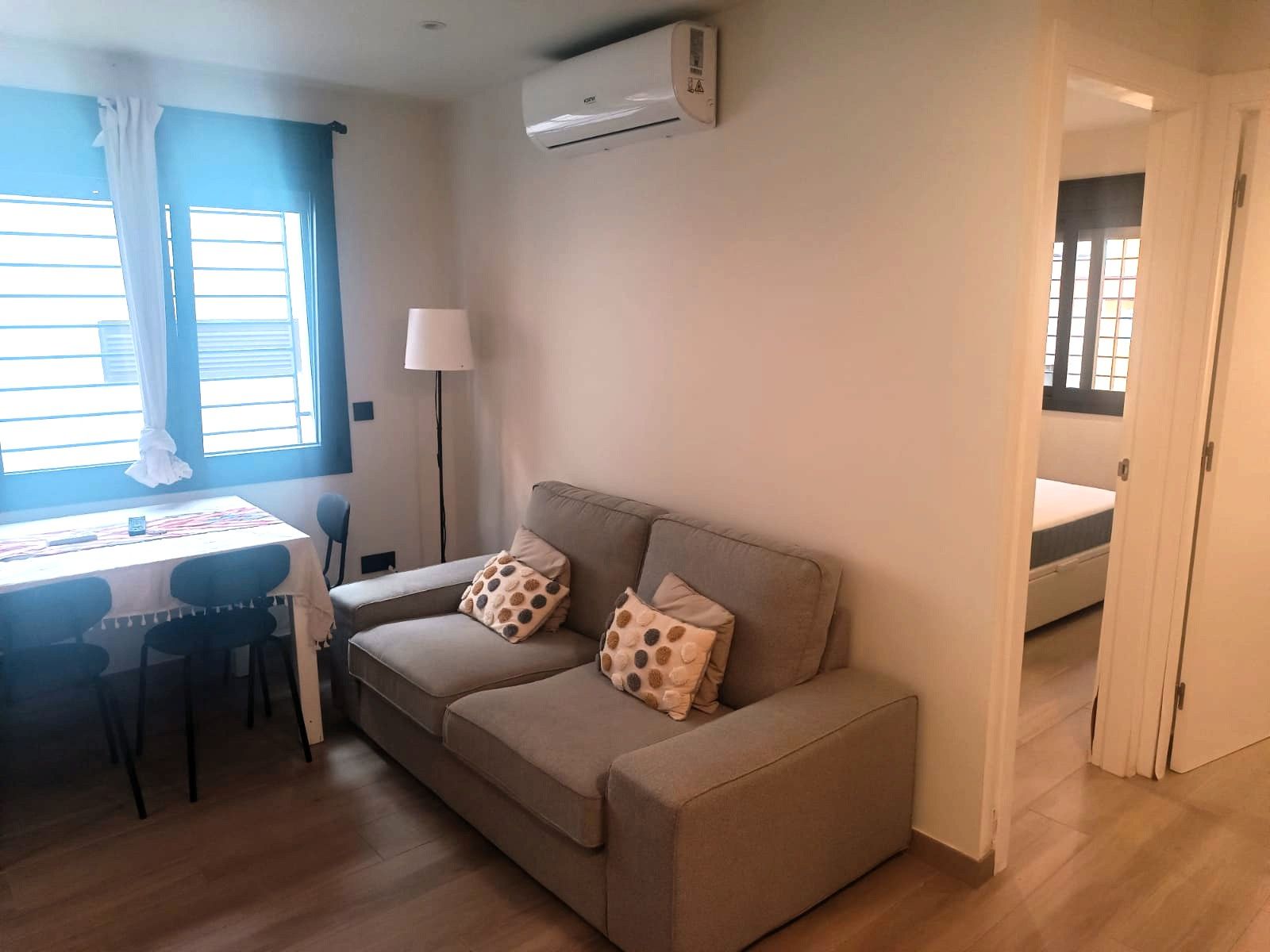 Sala d'estar de Planta baixa en venda en Blanes amb Aire condicionat, Calefacció i Parquet
