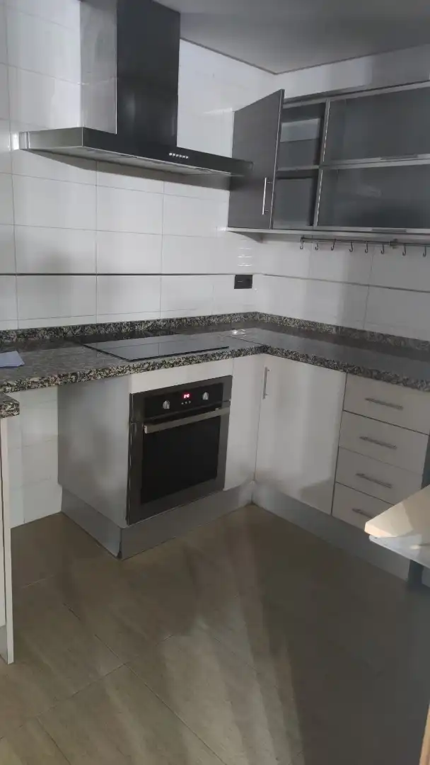 Cuina de Dúplex en venda en Dolores amb Aire condicionat, Terrassa i Piscina