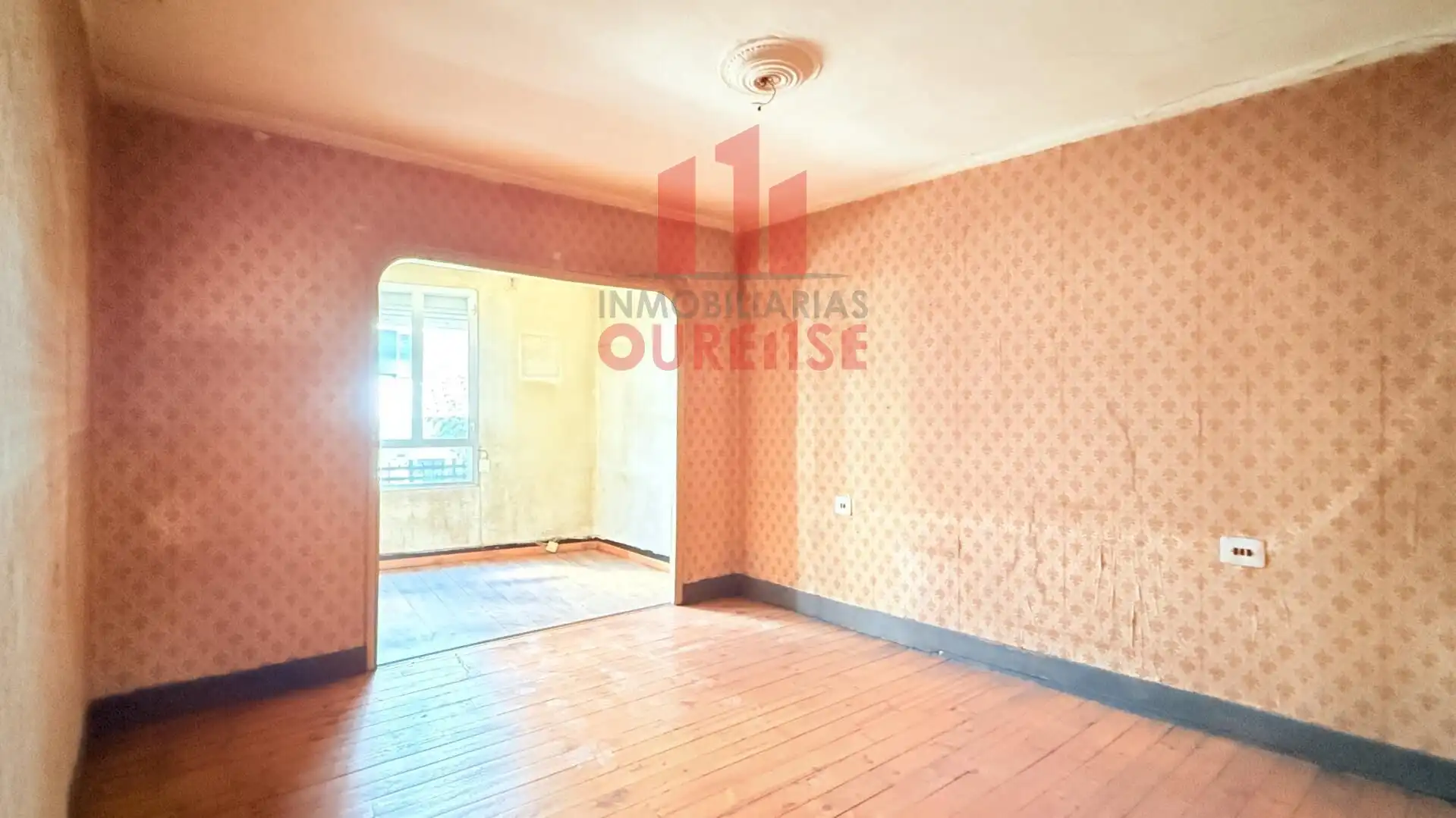 Habitación de Piso en venta en Ourense Capital  con Balcón