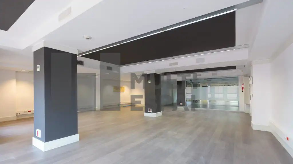 Office space with lift to rent in Carrer de Calàbria, imagen 3