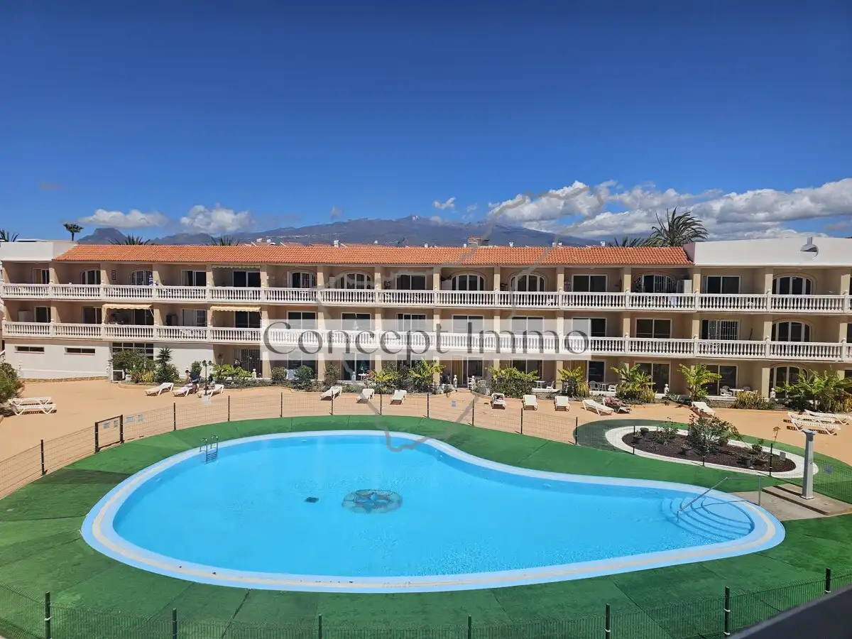 Vista exterior de Estudio en venta en Vilaflor de Chasna con Terraza, Balcón y Piscina comunitaria