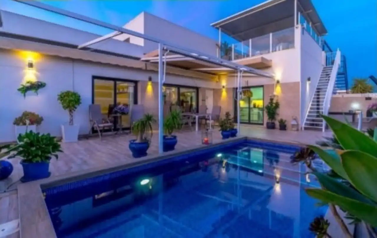 Casa in vendita a Daya Nueva