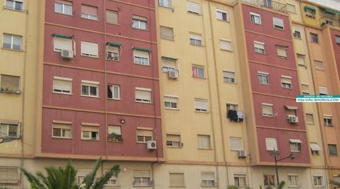 Foto 2 de Piso en venta en Conchita Piquer, 5, El Calvari,  Valencia Capital