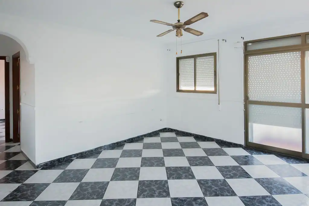 Flat for sale in C/ Pm Nazaret, Puente Mayorga - Campamento