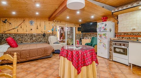 Foto 4 de Casa adosada en venta en Calle Bartolome de las Casas, 2, Polideportivo, Alhendín