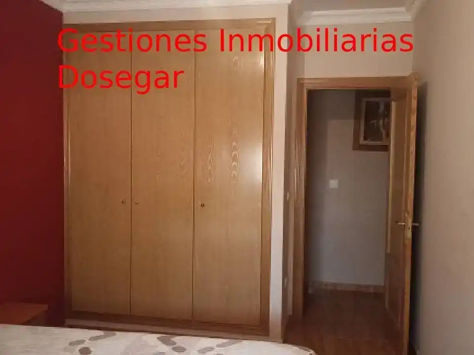 Dormitori de Pis en venda en Pedro Muñoz amb Jardí privat, Traster i Moblat
