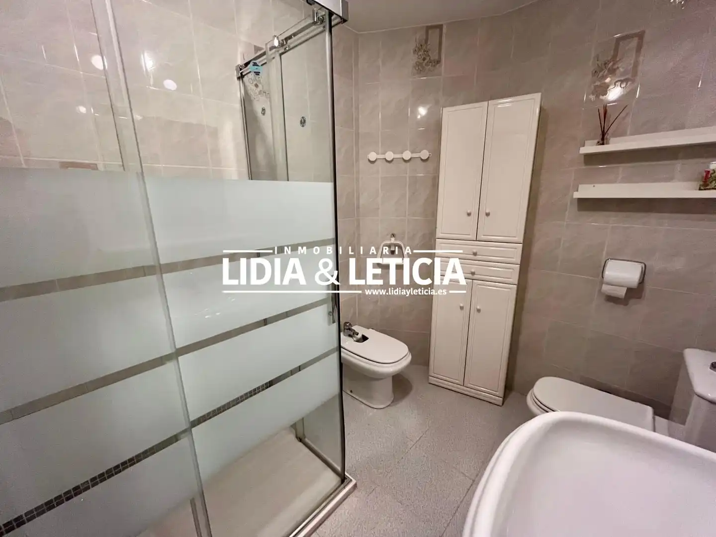 Badezimmer von Wohnung zur Miete in Alcalá de Guadaira mit Möbliert