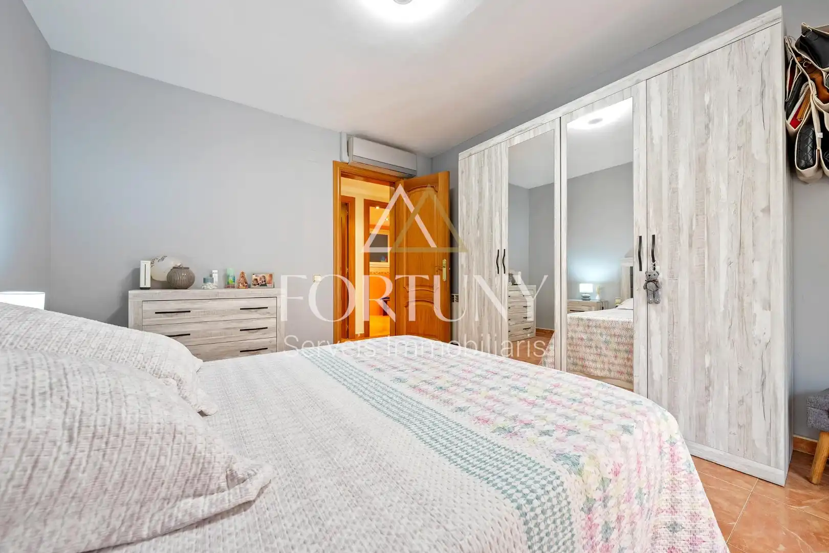 Bedroom of Flat for sale in Reus  with Air Conditioner, Heating and Balcony