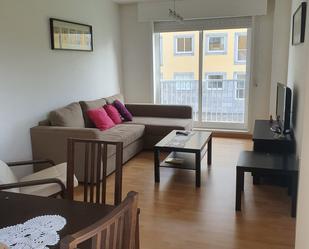 Sala d'estar de Apartament en venda en Brión amb Calefacció, Parquet i Traster