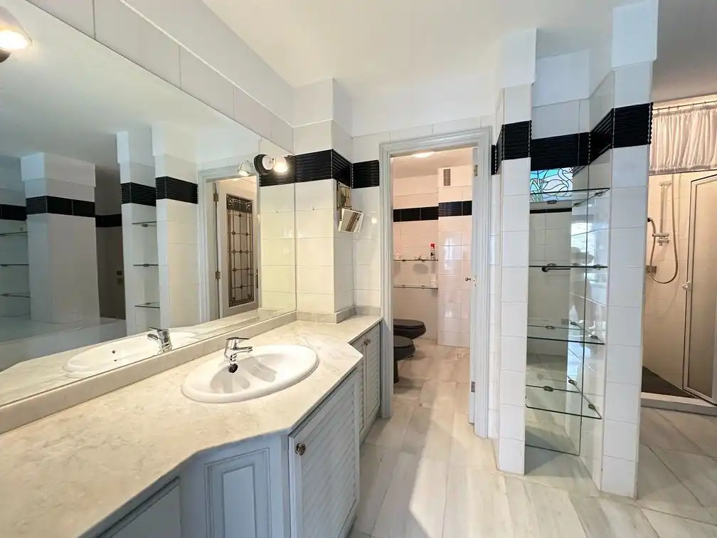 Baño de Piso de alquiler en Santa Cruz de Tenerife con Terraza y Amueblado