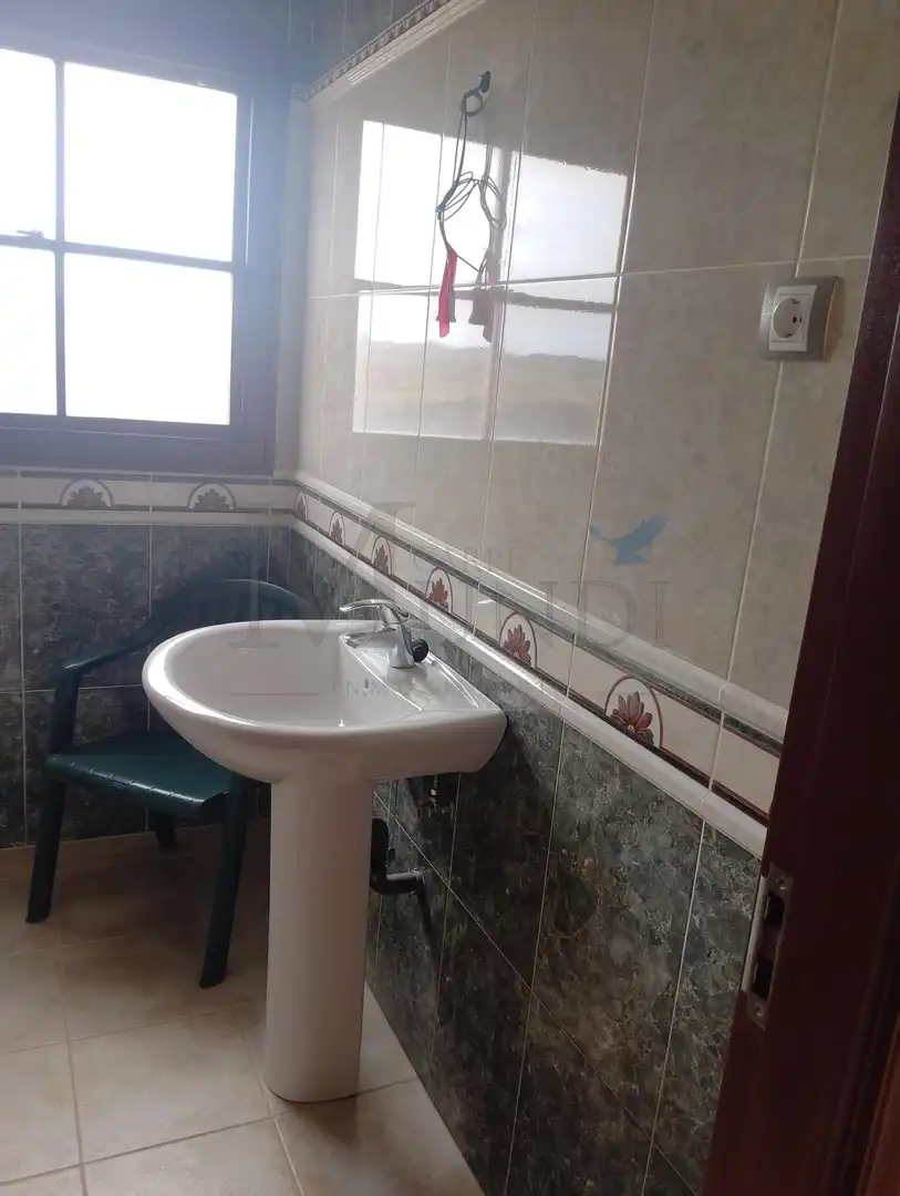 Bathroom of Houses for sale in La Oliva  with Terrace and Furnished