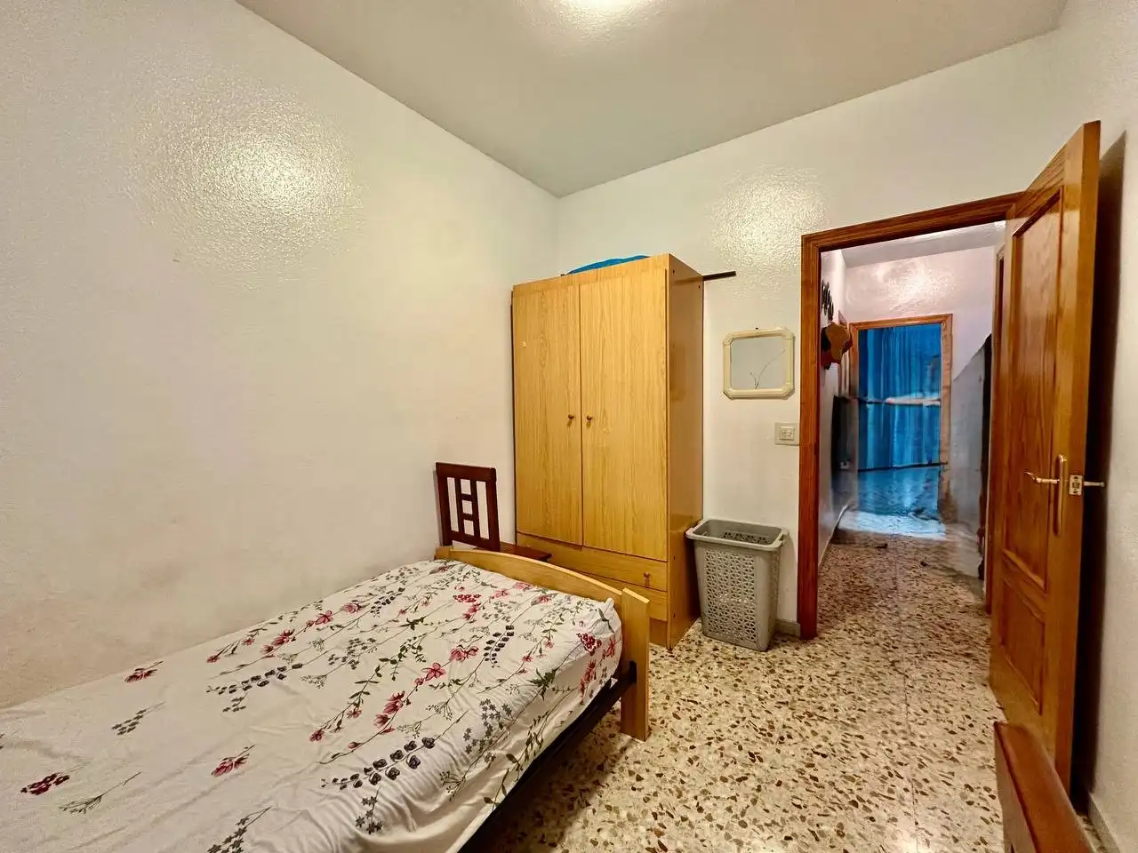 Schlafzimmer von Einfamilien-Reihenhaus zum Verkauf in El Ejido mit Klimaanlage, Heizung und Privatgarten