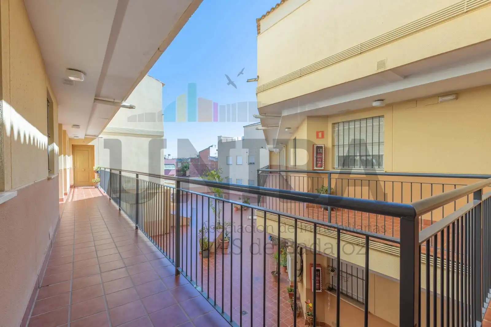 Vista exterior de Àtic en venda en Badajoz amb Aire condicionat, Calefacció i Terrassa