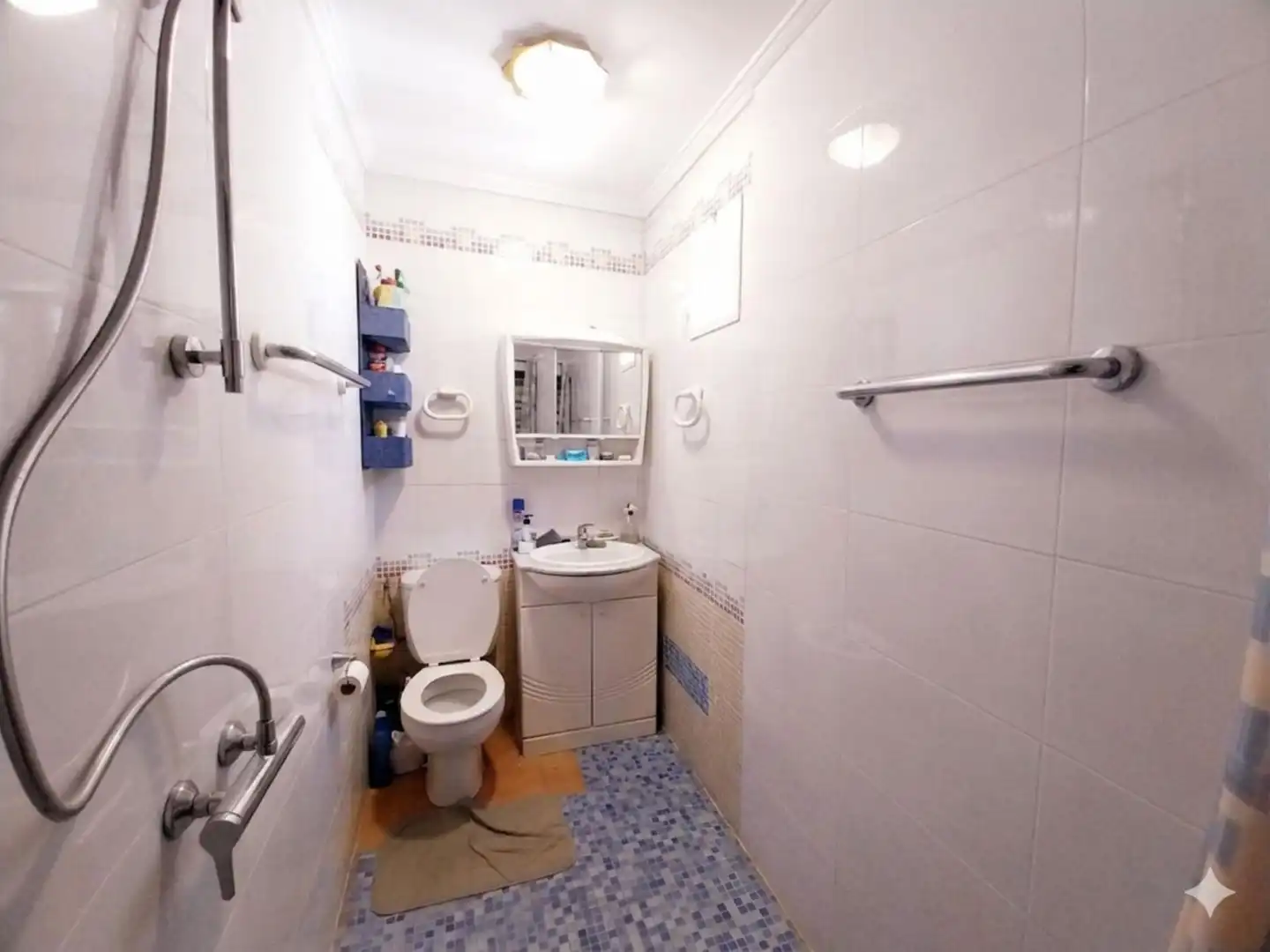 Badezimmer von Einfamilien-Reihenhaus zum Verkauf in Mijas mit Klimaanlage, Heizung und Terrasse
