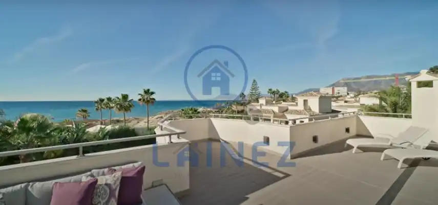 Terrassa de Casa o xalet en venda en Marbella amb Aire condicionat, Jardí privat i Traster