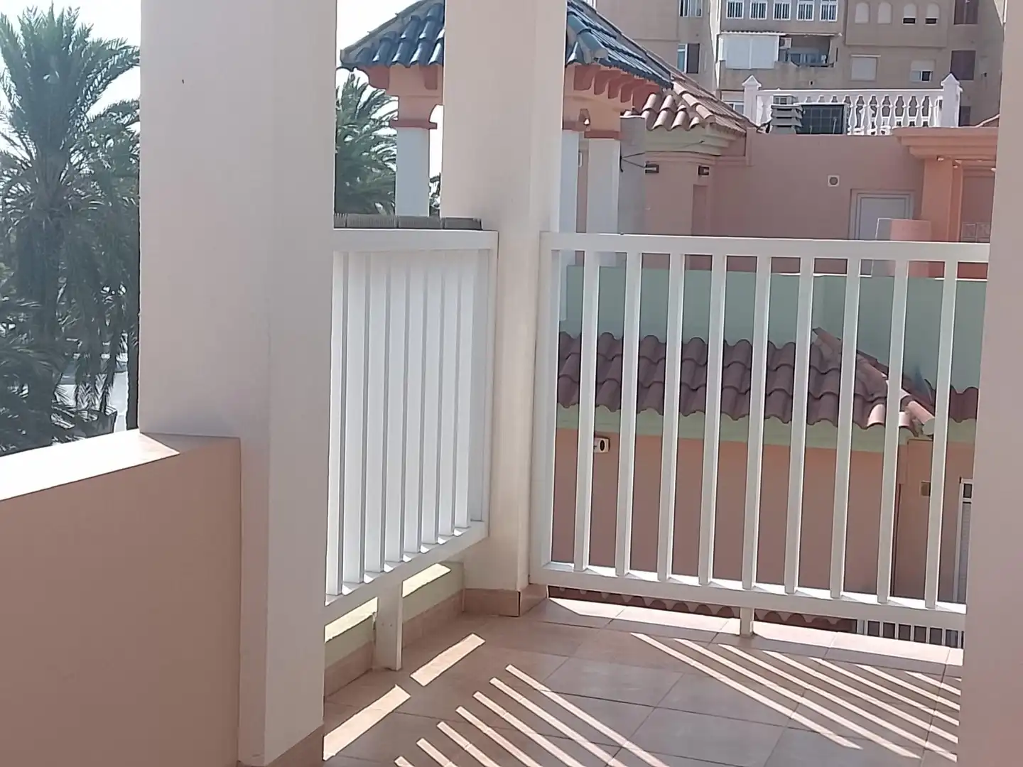 Terrassa de Casa adosada en venda en La Manga del Mar Menor amb Aire condicionat, Calefacció i Jardí privat