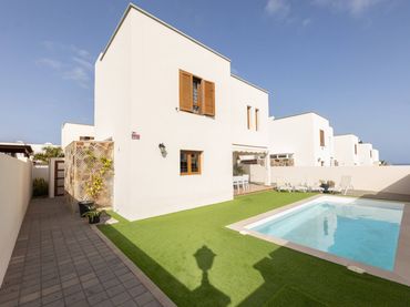 Xalet amb piscina en venda a Costa Teguise