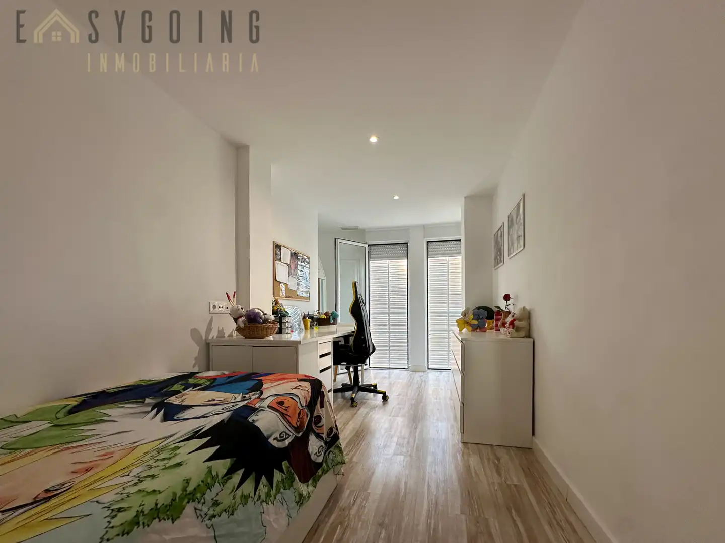 Habitación de Ático en venta en Elche / Elx con Aire acondicionado, Terraza y Amueblado