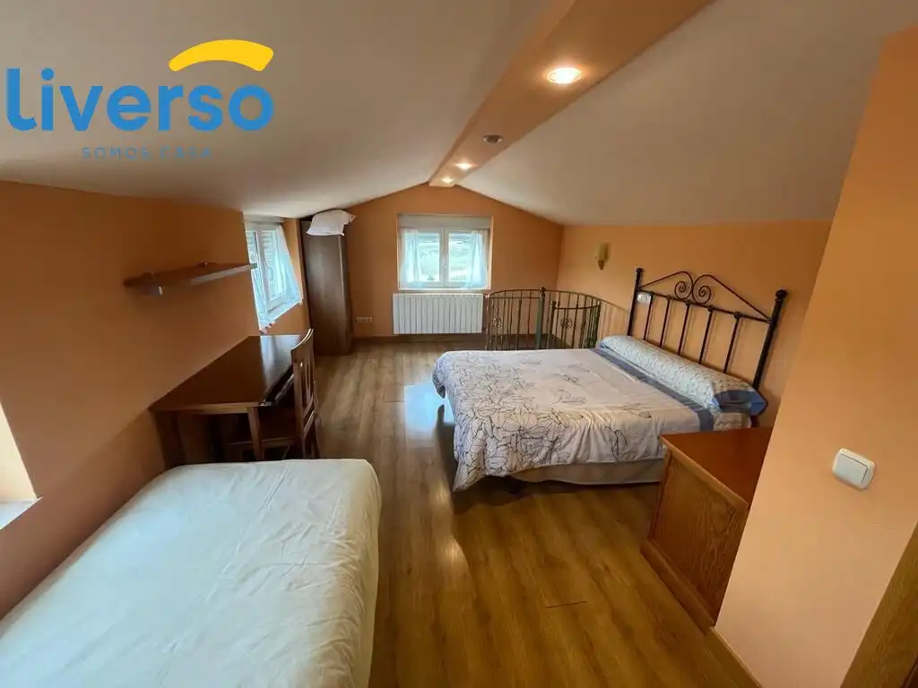 Habitación de Finca rústica en venta en Villaquirán de los Infantes con Calefacción, Terraza y Piscina