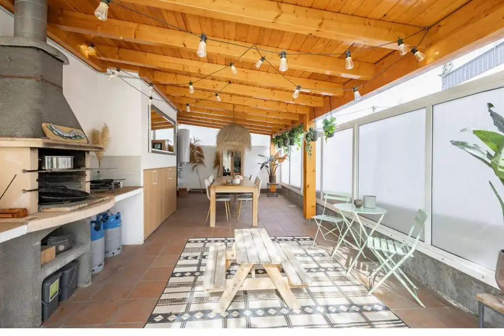 Terrassa de Casa o xalet en venda en Gavà amb Aire condicionat, Calefacció i Jardí privat